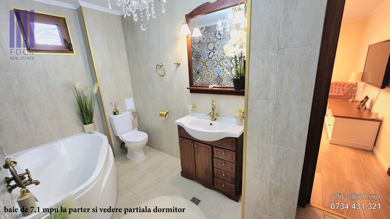 Vila lux, 350mpu, S+P+E+M, 2 garaje, crama, office, 2 bucatarii, 2 intrari